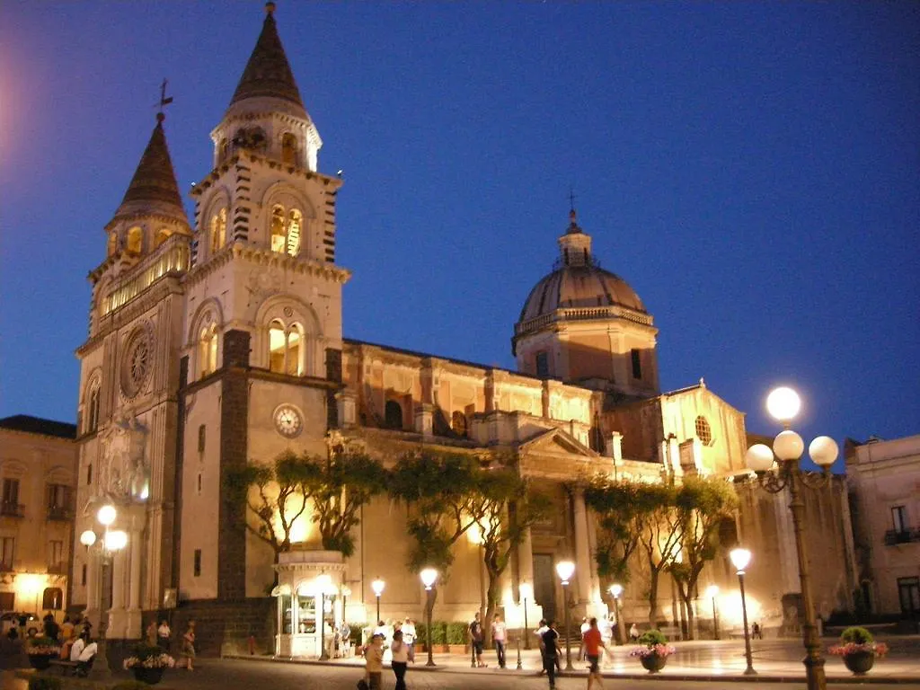 Al Centro di Acireale B&B Affittacamere
